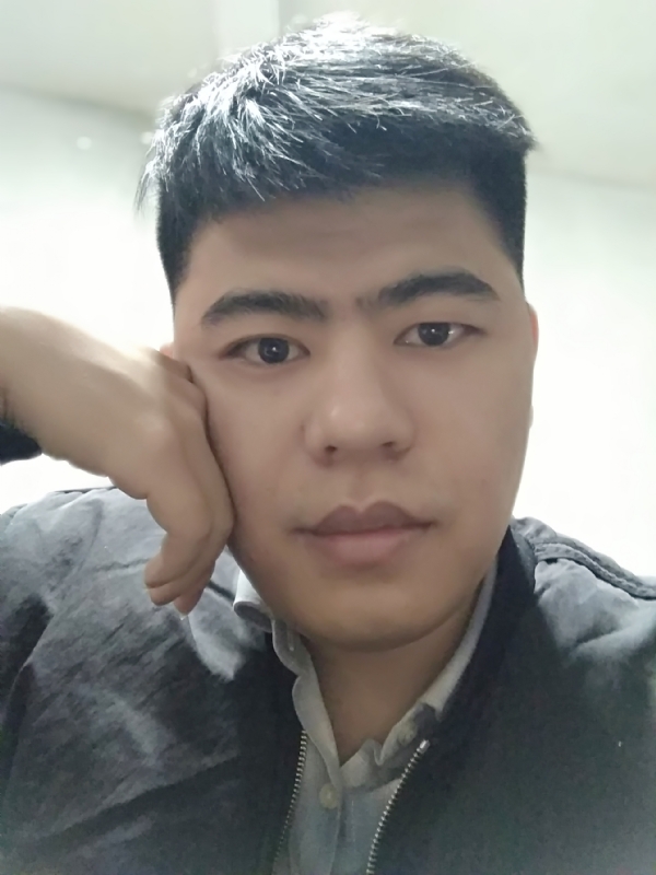 爱笑的人的第一张照片--柳州相亲服务中心