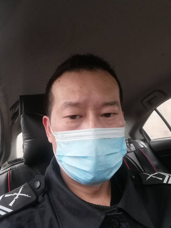 不会躲的刺猬的第一张照片--柳州相亲服务中心