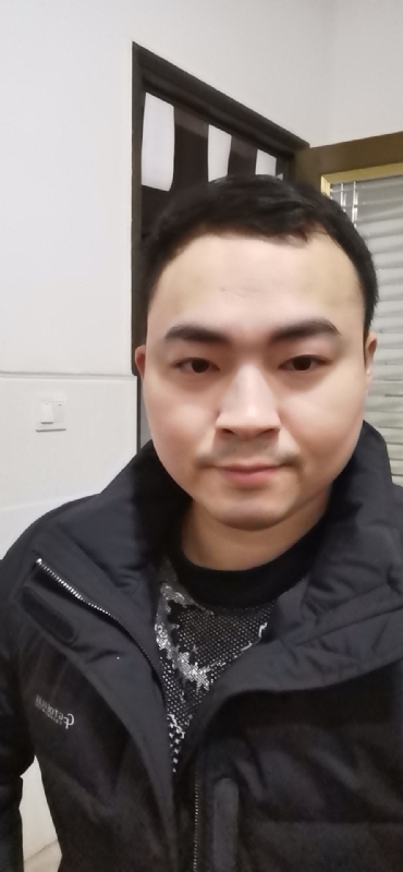 老实人的第一张照片--柳州相亲服务中心