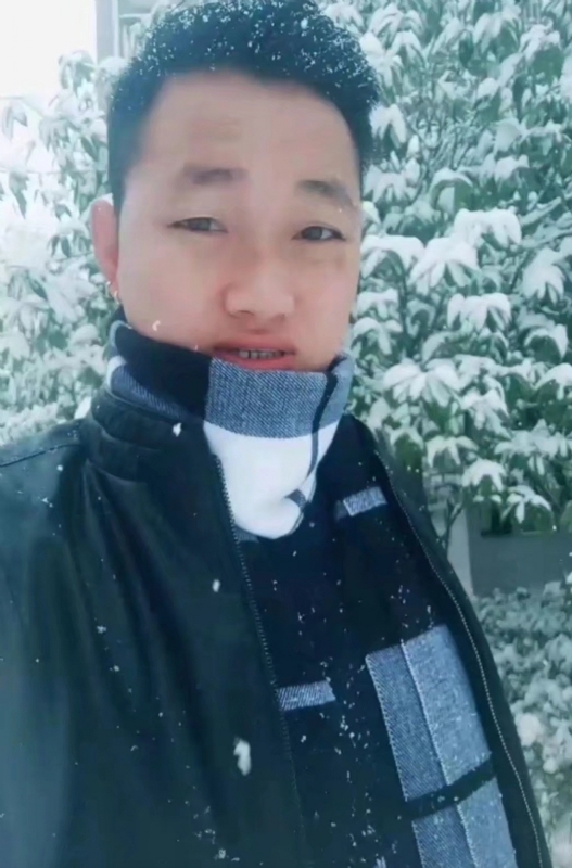 为爱拼一回的第一张照片--柳州相亲服务中心