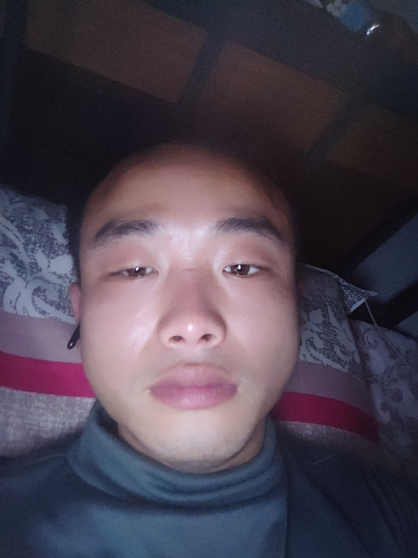 偏爱的第一张照片--柳州相亲服务中心