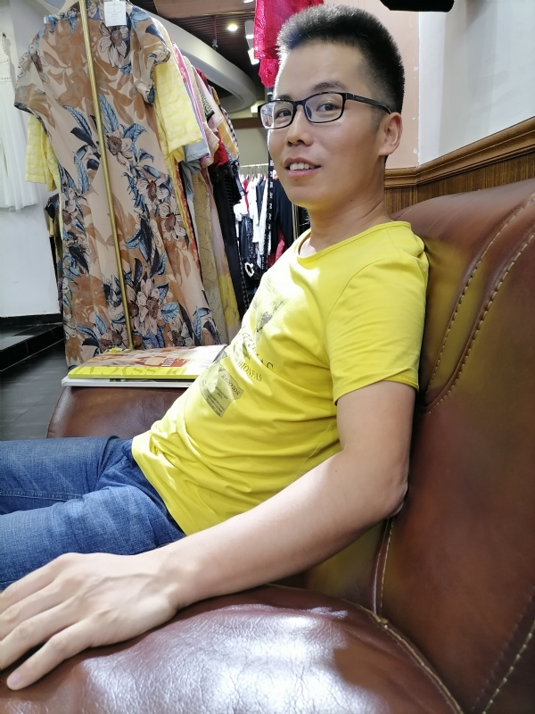 汪顺鹏的第二张照片--柳州相亲服务中心