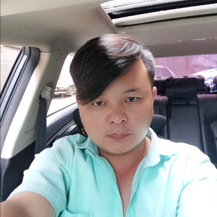 想家大黄蜂的第一张照片--柳州相亲服务中心