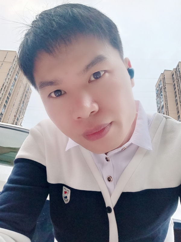 雨霁月清风的第一张照片--柳州相亲服务中心
