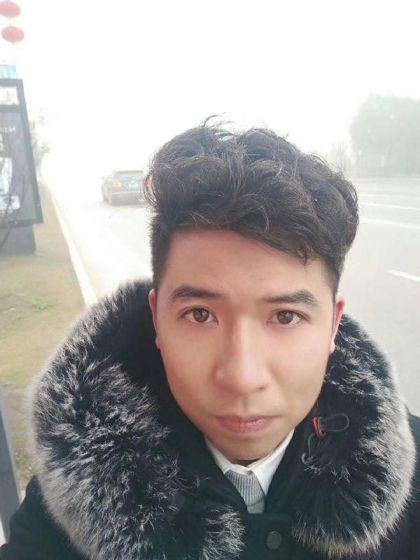 开心快乐每一天的第一张照片--柳州相亲服务中心