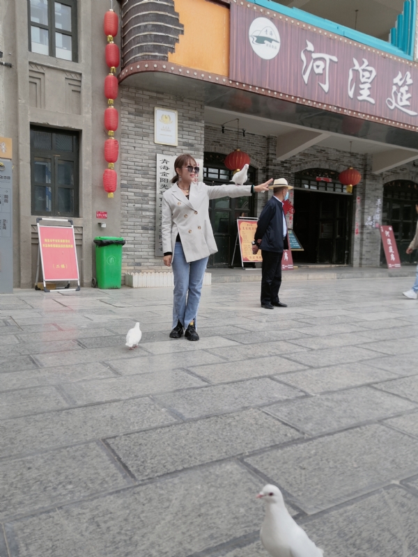 艳艳的第一张照片--柳州相亲服务中心