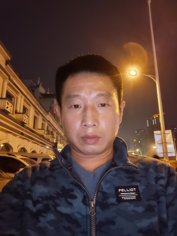 偷偷说的第一张照片--柳州相亲服务中心