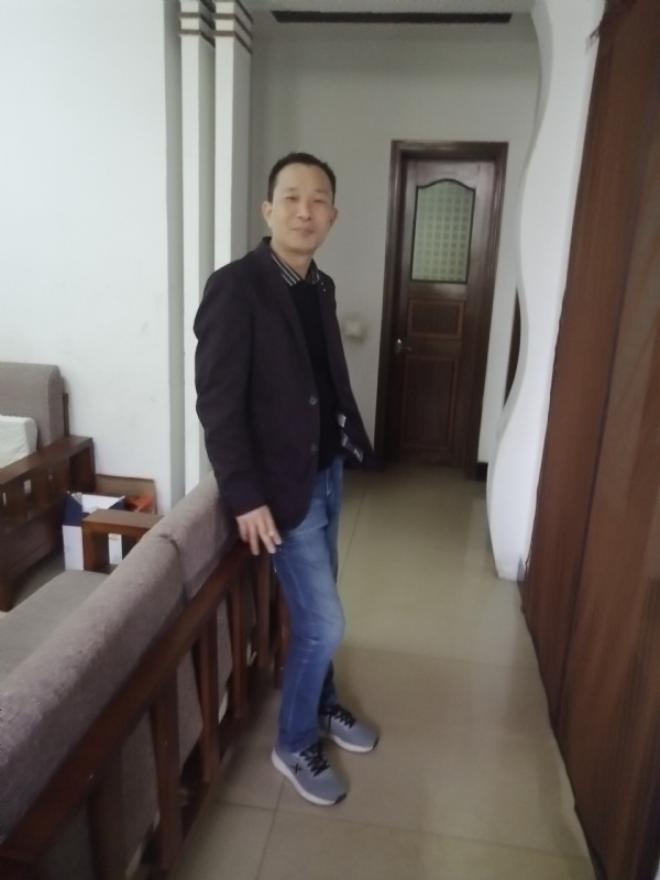 相亲相爱的第二张照片--柳州相亲服务中心