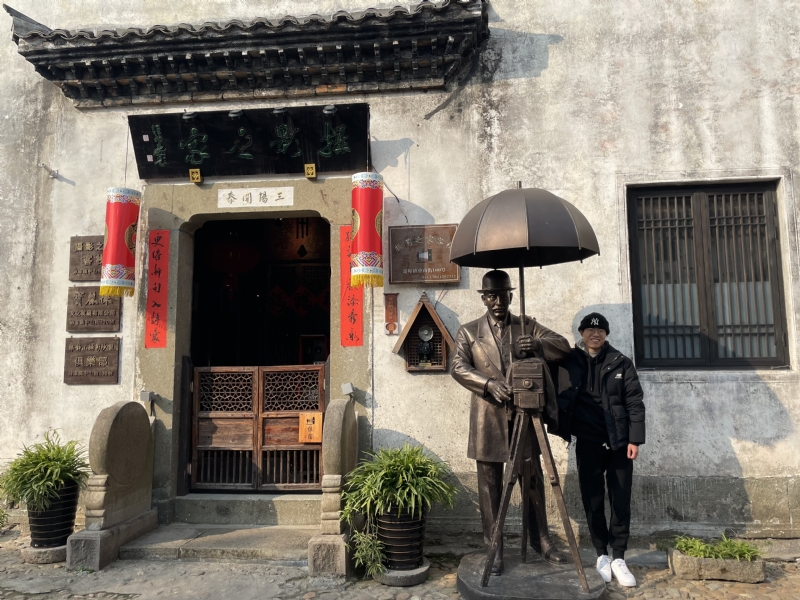 喝可乐的猫的第一张照片--柳州相亲服务中心