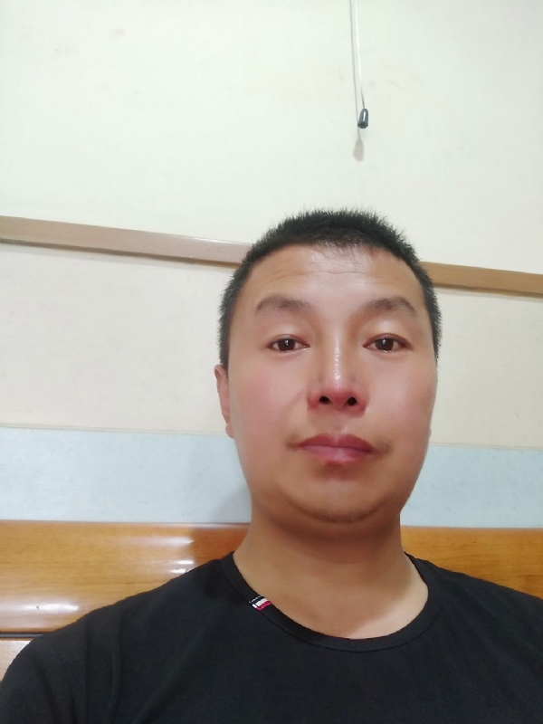 快乐的小鱼儿的第一张照片--柳州相亲服务中心