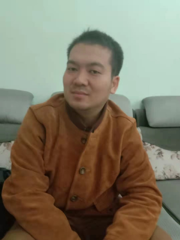 艺民的第一张照片--柳州相亲服务中心