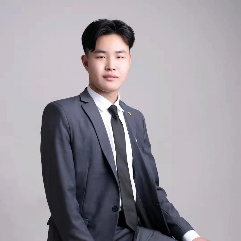 孤独的狼的第一张照片--柳州相亲服务中心