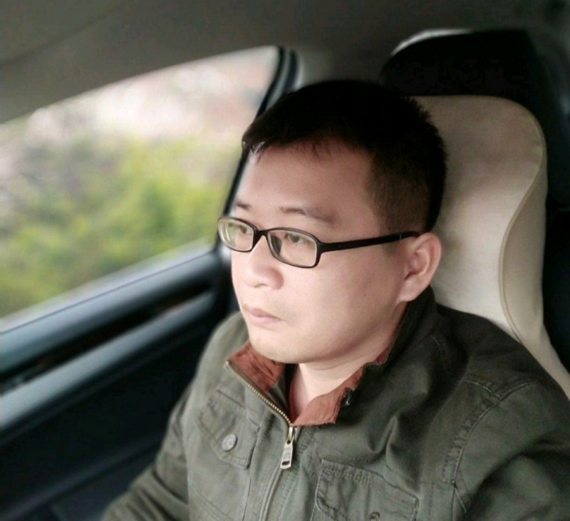 海风吹动你的心的第一张照片--柳州相亲服务中心