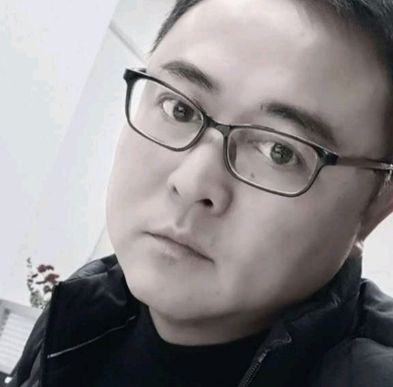 小石头的第一张照片--柳州相亲服务中心