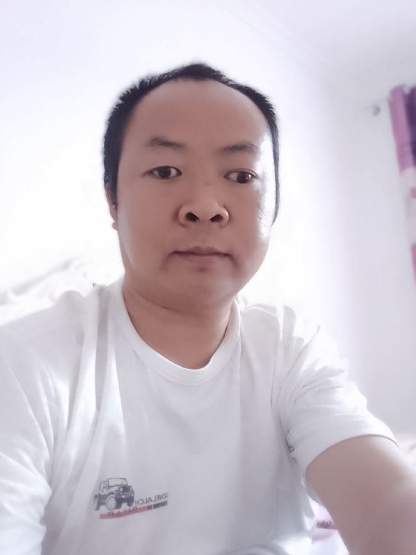 张家小伙子的第四张照片--柳州相亲服务中心