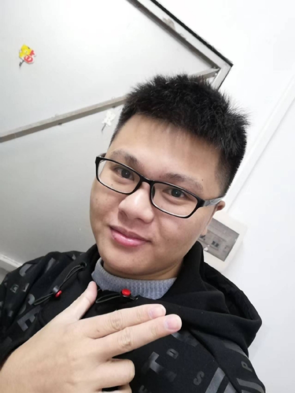 小小梦执的第一张照片--柳州相亲服务中心