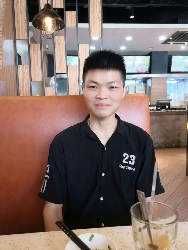 Mickey的第一张照片--柳州相亲服务中心
