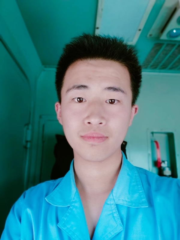 生而为人的第四张照片--柳州相亲服务中心