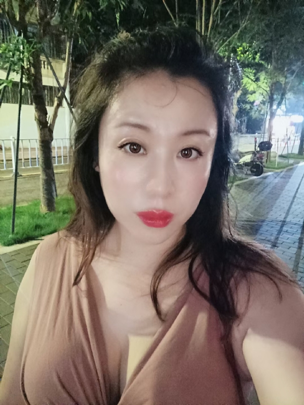 叶子青青的第一张照片--柳州相亲服务中心