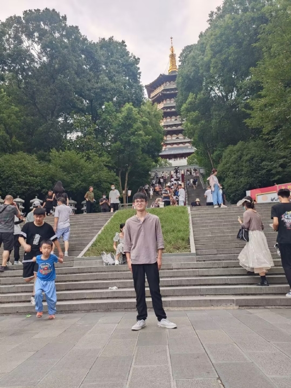 阳光男孩的第二张照片--柳州相亲服务中心