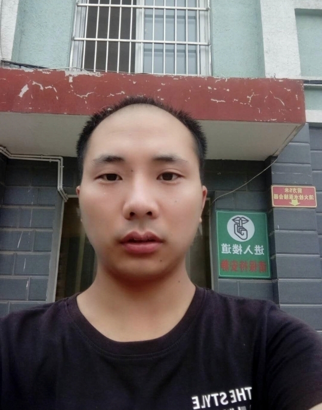 亮亮的第一张照片--柳州相亲服务中心