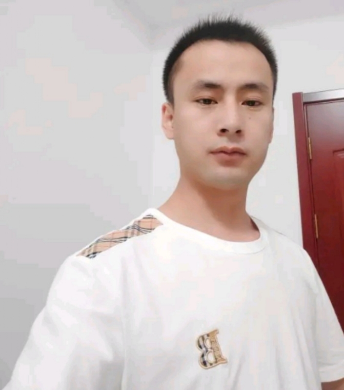 海阔天空的第一张照片--柳州相亲服务中心