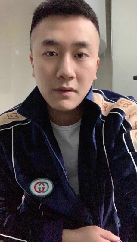 凌毅的第一张照片--柳州相亲服务中心