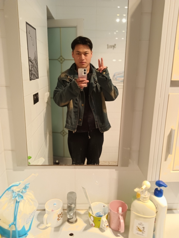 自律的MAN的第一张照片--柳州相亲服务中心