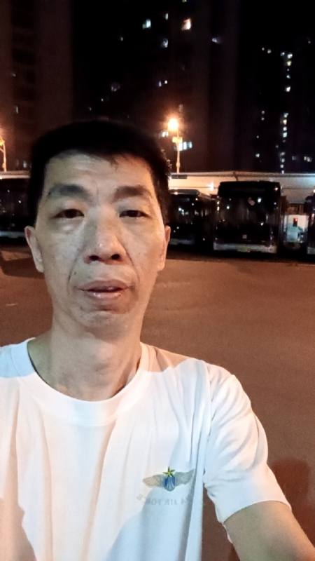 小丑的第一张照片--柳州相亲服务中心