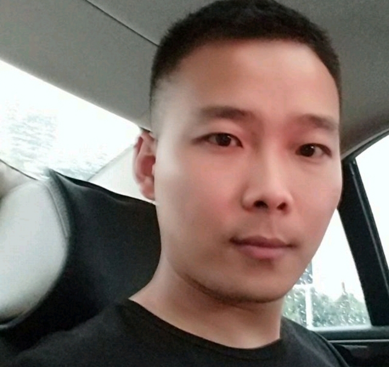 李先生的第二张照片--柳州相亲服务中心