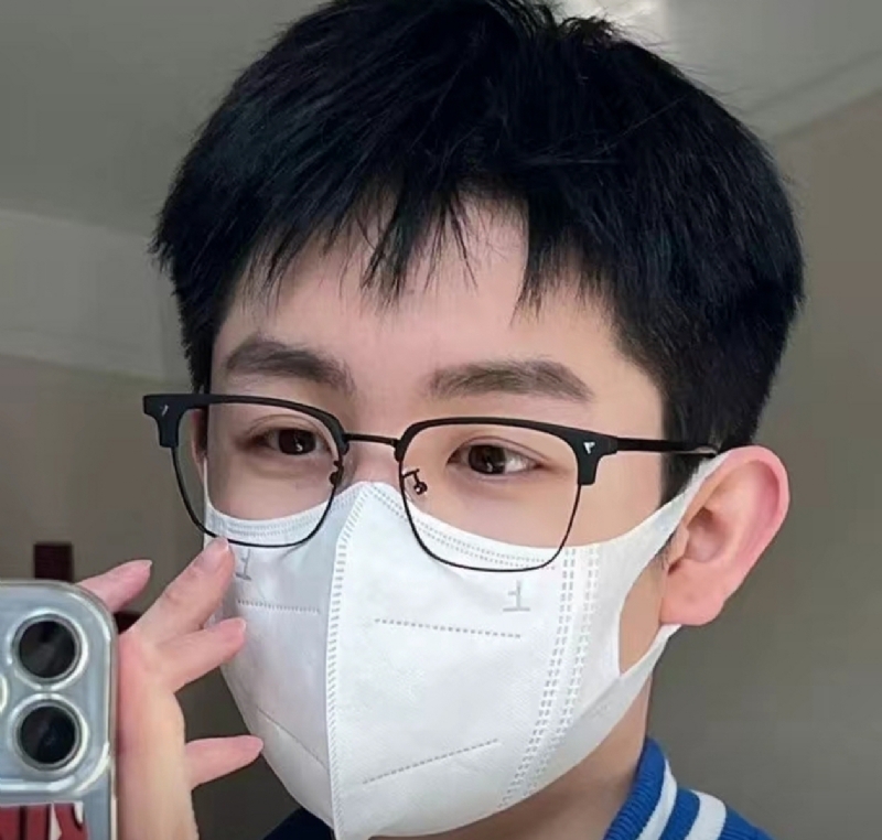 甜甜男孩的第一张照片--柳州相亲服务中心