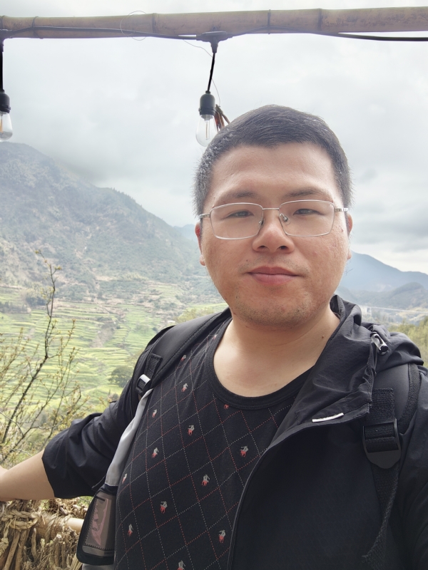 青山的第三张照片--柳州相亲服务中心