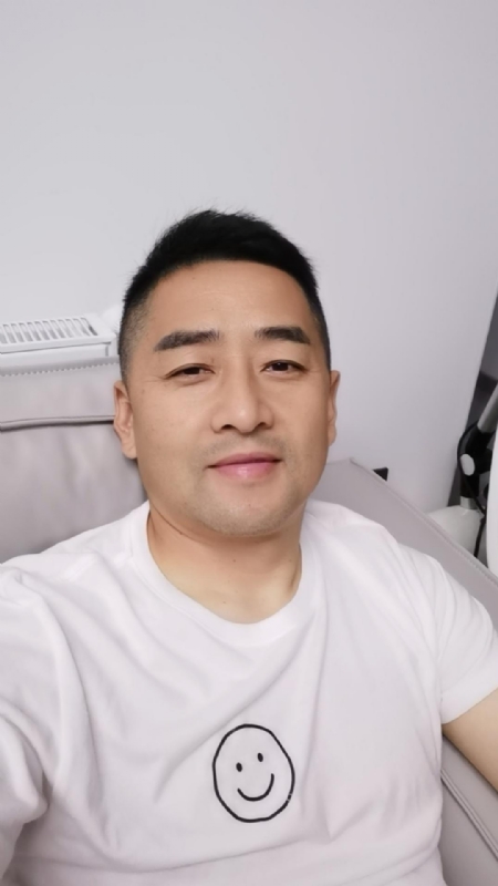 向阳而生的第一张照片--柳州相亲服务中心