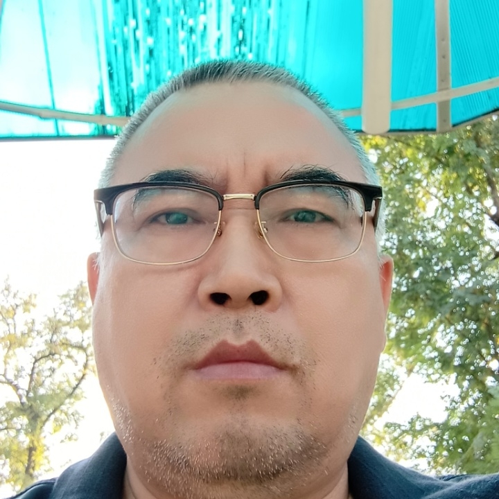 绿萝的第一张照片--柳州相亲服务中心