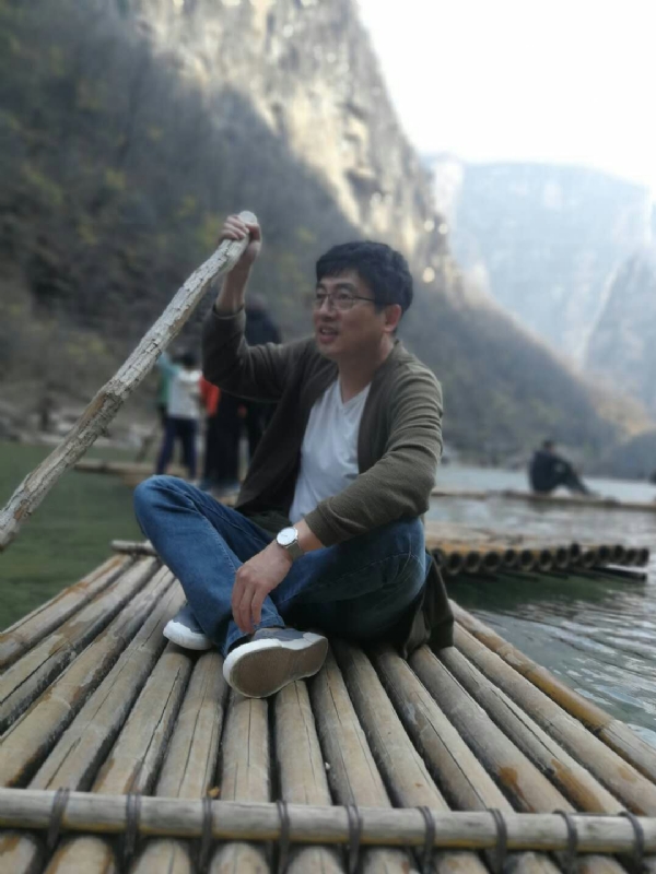 风被吹走了的第二张照片--柳州相亲服务中心