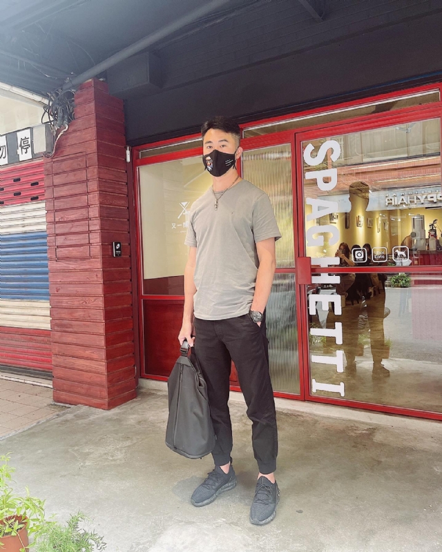 酒商安迪的第一张照片--柳州相亲服务中心
