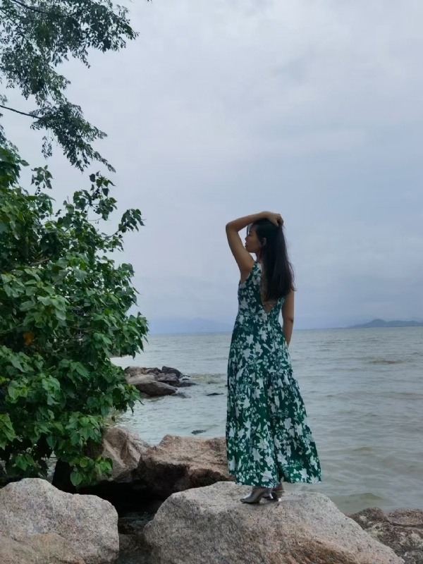 甜以待人的第四张照片--柳州相亲服务中心