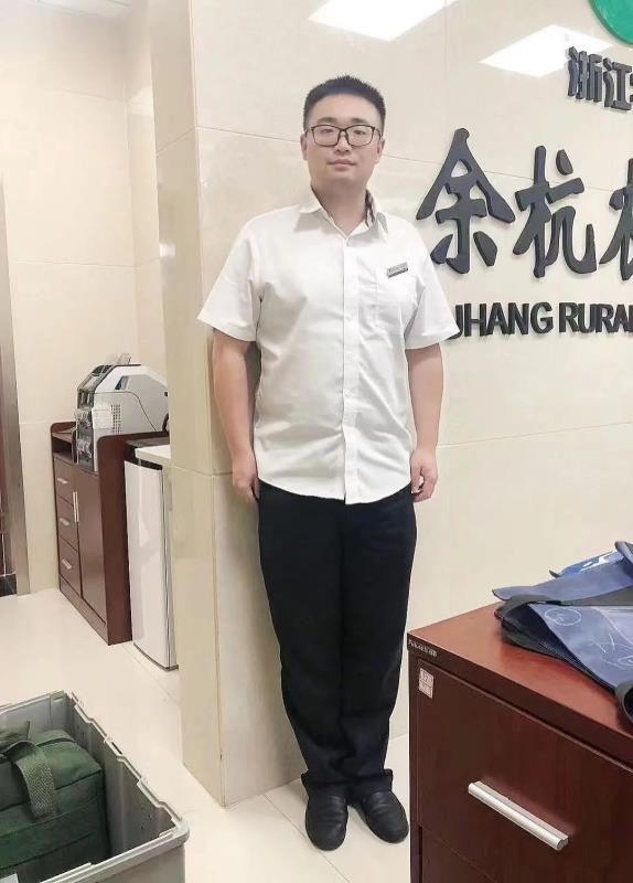 君临天下的第一张照片--柳州相亲服务中心