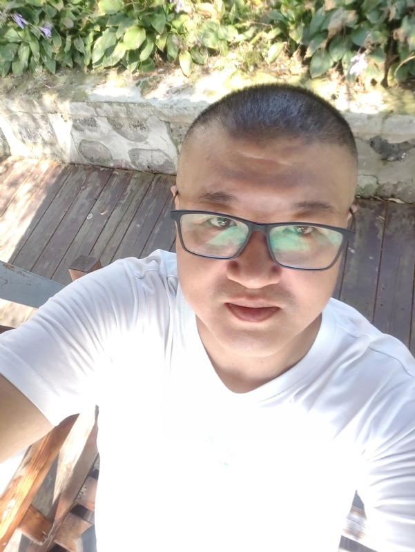 羊十八的第一张照片--柳州相亲服务中心