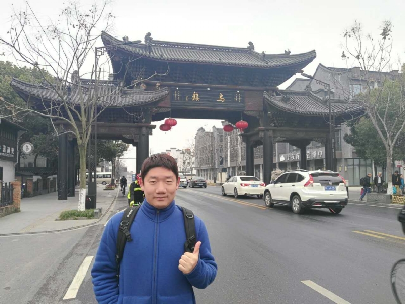 秋风秋雨的第一张照片--柳州相亲服务中心