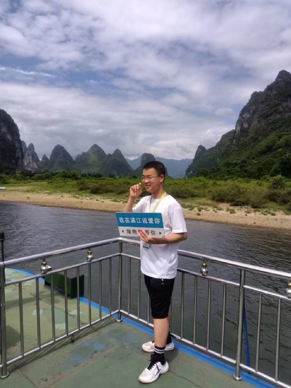 决胜时刻的第三张照片--柳州相亲服务中心