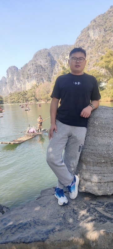 受过伤的狼的第三张照片--柳州相亲服务中心