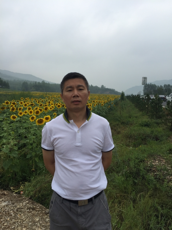爱拼才会赢的大叔的第三张照片--柳州相亲服务中心