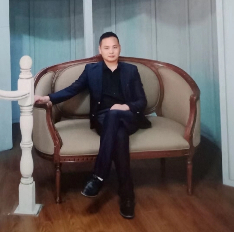 龙行天下的第二张照片--柳州相亲服务中心
