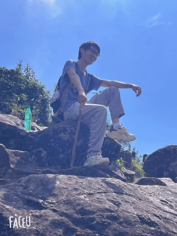 落叶之秋的第一张照片--柳州相亲服务中心