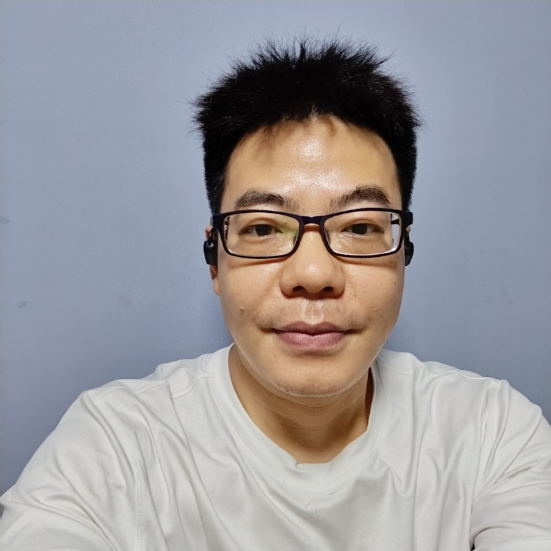 八月的星光的第一张照片--柳州相亲服务中心