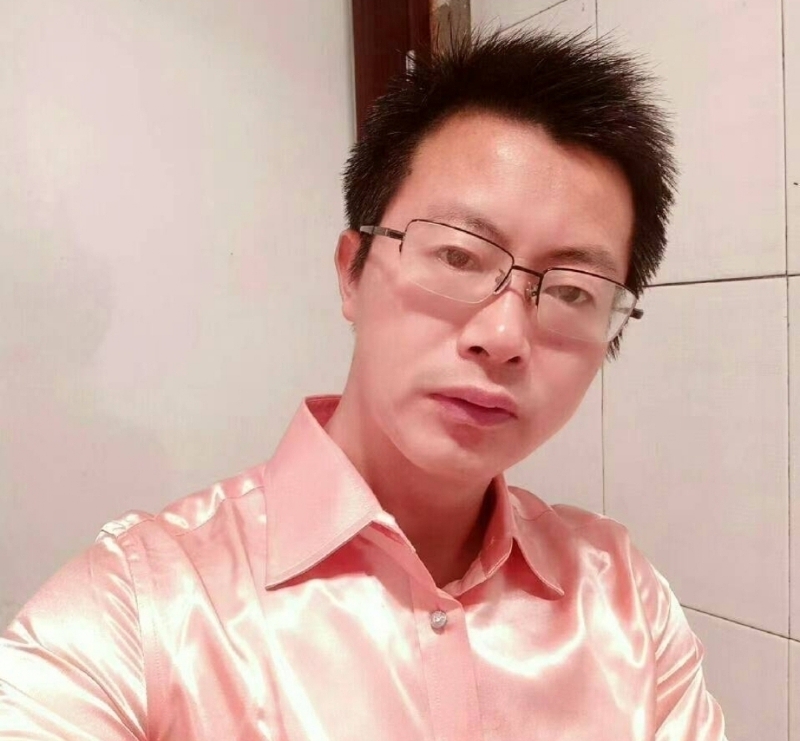 亮亮的第一张照片--柳州相亲服务中心