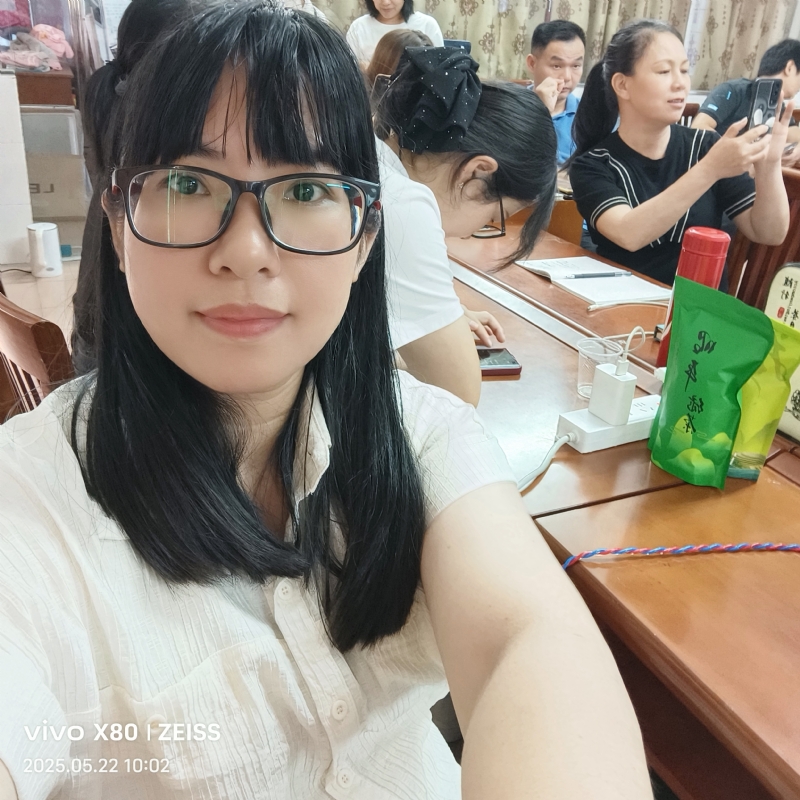 雯城慧敏的第一张照片--柳州相亲服务中心