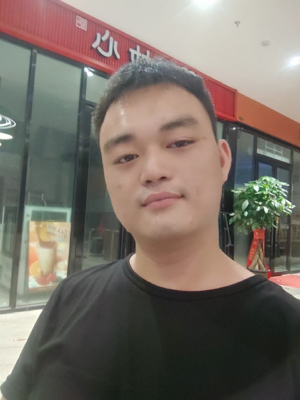 寻找另一半的第一张照片--柳州相亲服务中心