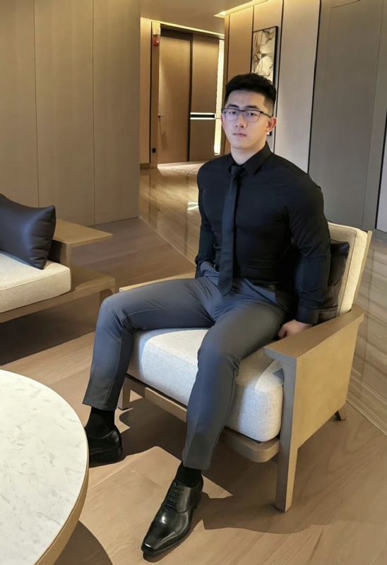 李寒外改英文可家的第一张照片--柳州相亲服务中心